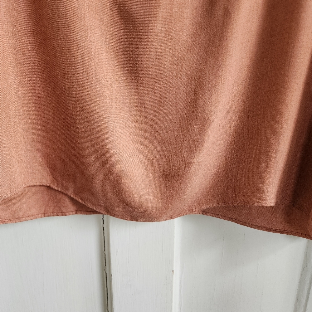 Uniqlo Long Sleeve Rayon Blouse, Sz M - Picture 3 of 12